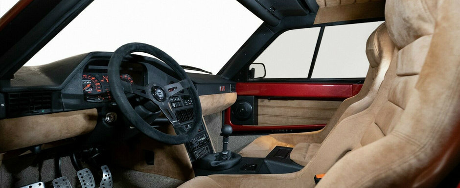 Special pentru cunoscatori. Se vinde o Lancia Delta S4 Stradale tinuta in puf si nefolosita de 10 ani Special pentru cunoscatori. Se vinde o Lancia Delta S4 Stradale tinuta in puf si nefolosita de 10 ani