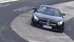 Special pentru fanii Mercedes-AMG: un clip video plin cu V8-uri turate la maximum