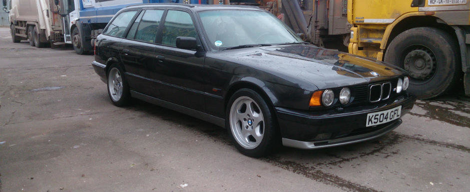 Special pentru pasionati: O mini-colectie de 7 BMW-uri M5, scoasa la licitatie Special pentru pasionati: O mini-colectie de 7 BMW-uri M5, scoasa la licitatie