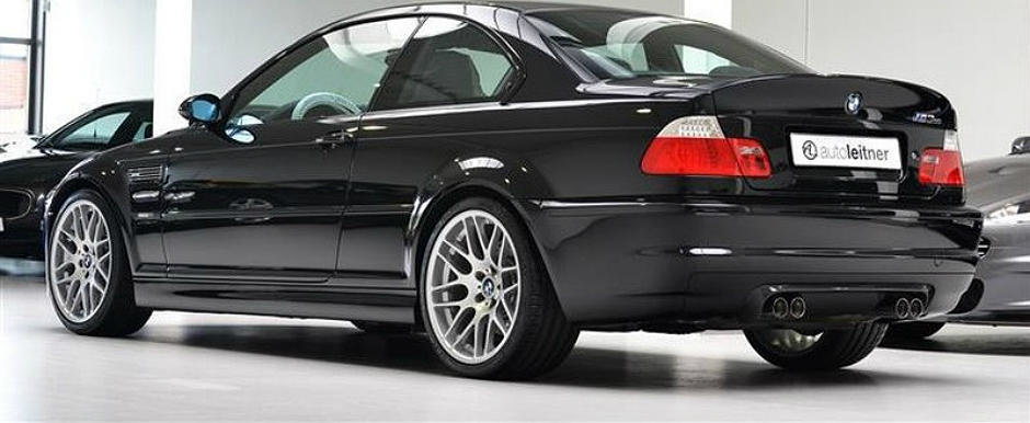 Special pentru pasionati: Un BMW M3 CSL cu 35.000 km isi cauta o noua casa Special pentru pasionati: Un BMW M3 CSL cu 35.000 km isi cauta o noua casa