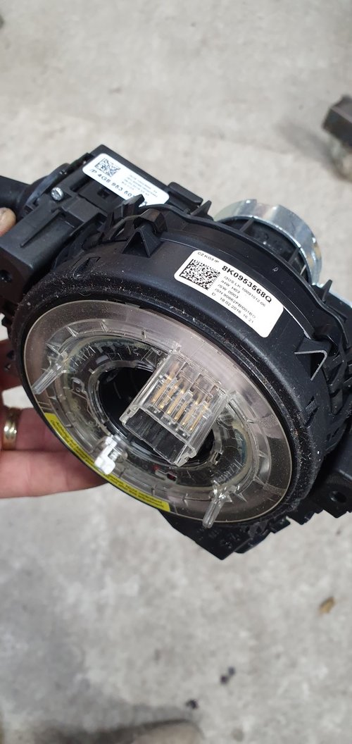 Spira airbag volan AUDI A4 A5 Q5 Facelift 2013 2014 2015 2016 8k0953568Q