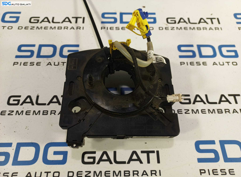 Spira Spirala Panglica Banda Volan Volkswagen Golf 4 1998 - 2005 Cod 1J0959654AC [i0082]