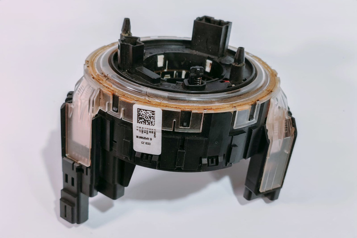 Spira Volan 8E0953541D Volkswagen VW Touareg generatia 1 7L [2002 - 2007]