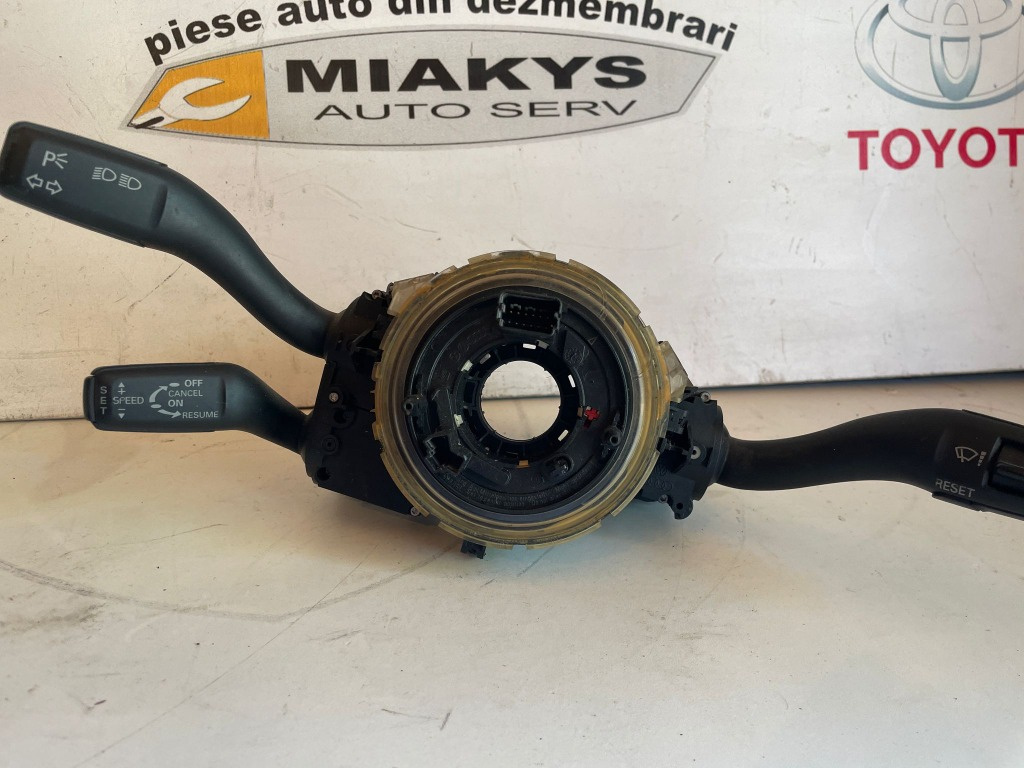 Spira volan cu manete Audi A6 Av 2.0 TDI e A6 combi 2009 (4F0953549D)