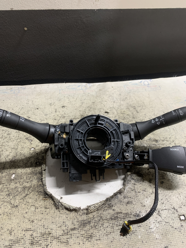 Spira volan + manete Dacia Sandero 3 1.0 Benzina 2022, 255670975R / 255543182R