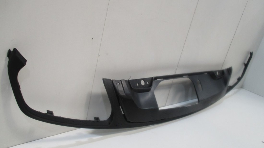 Spoiler bara spate Volvo XC40 an 2016-2018 cod 31407965