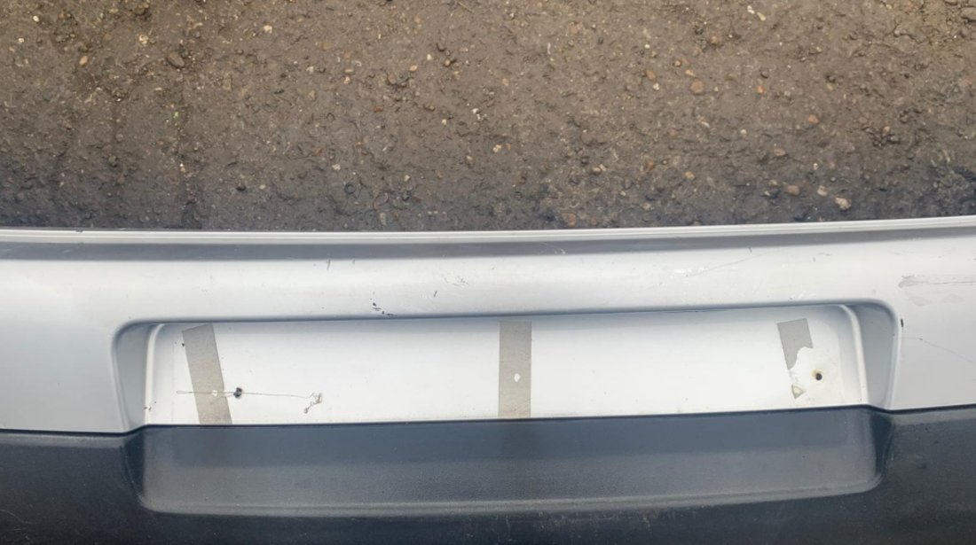 Spoiler / Bara Spate VW Golf 5 Hatchback 2003 - 2009 cu Mici Defecte / Imperfectiuni Cod: 1K6807521