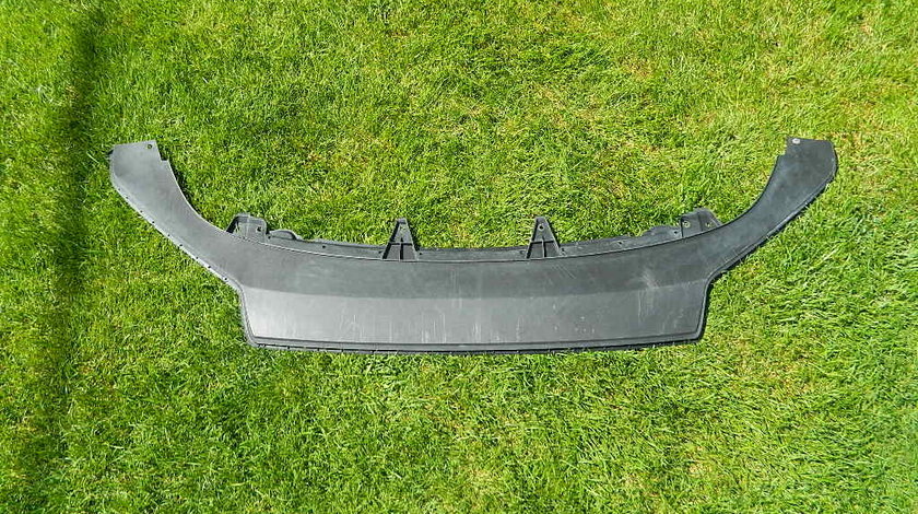 Spoiler deflector inferior bara fata VW Jetta model 2015-2019 cod 5C6805903J