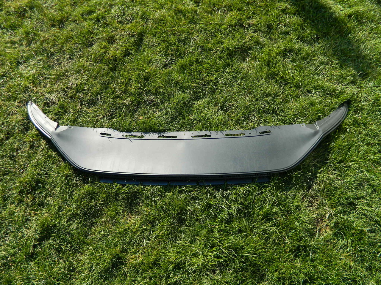 Spoiler deflector inferior VW Passat B8 GTE 2015-2022 cod 3G0807221B