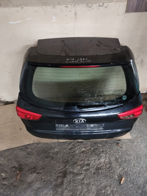 Spoiler haion Kia Cee'd 1.6 CRDI combi an de fabricatie 2015
