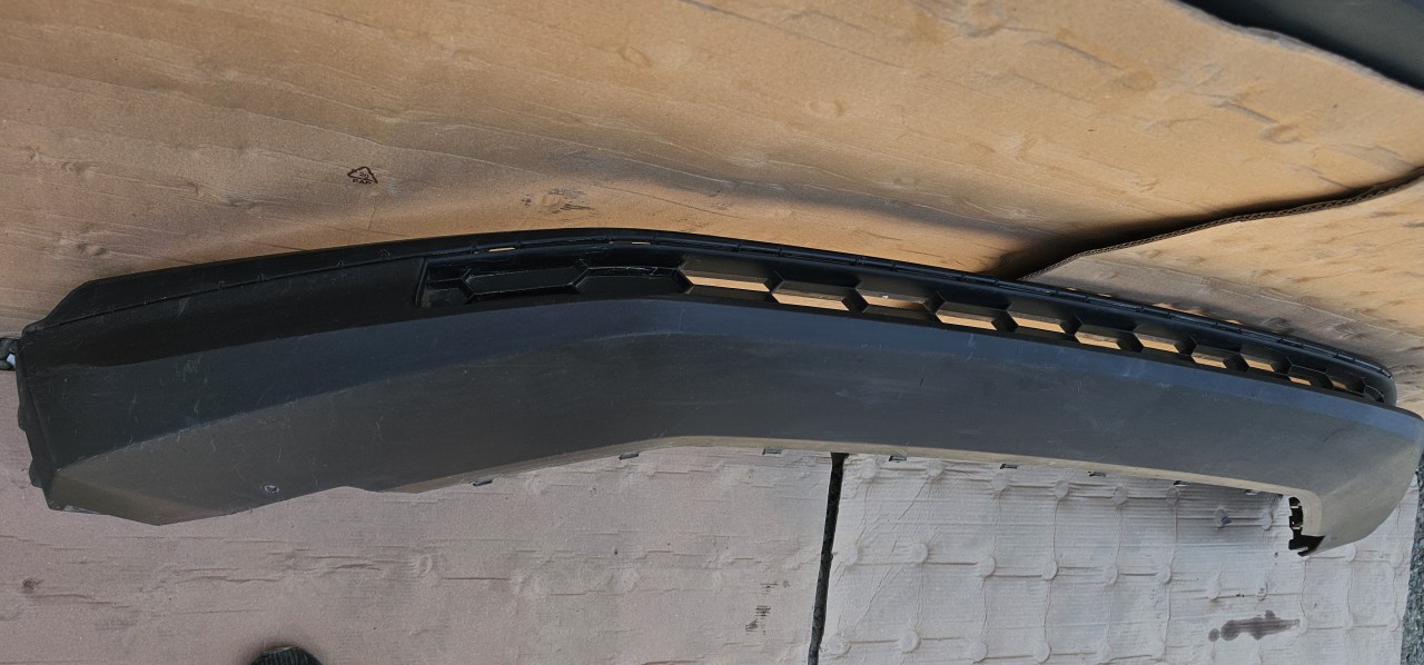 Spoiler inferior bara fata Skoda Kodiaq 2016 2017 2018 2019