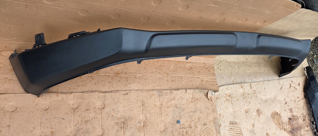 Spoiler inferior bara fata SsangYong TIVOLI Facelift 2020 2021 2022 2023