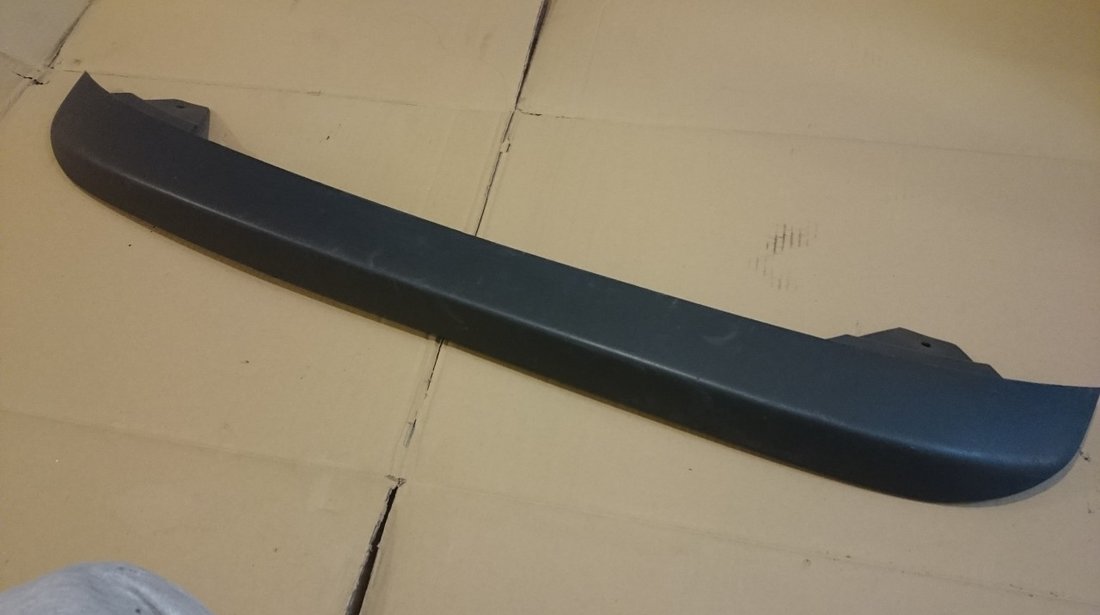 Spoiler inferior bara spate Ford Focus Kombi (2008-2011)