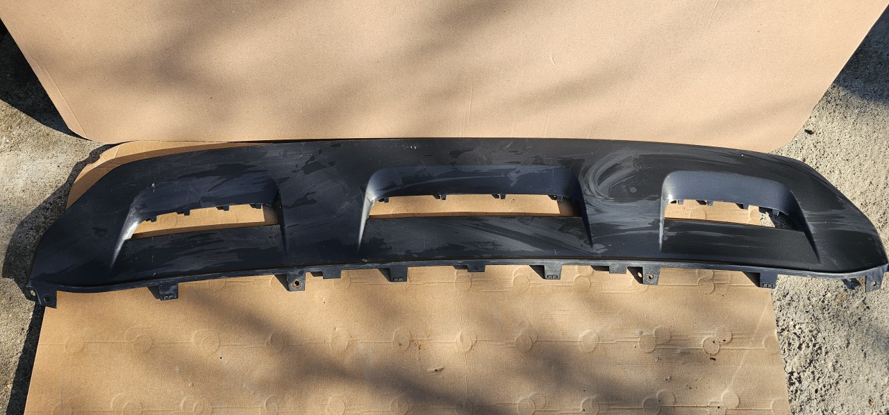 Spoiler inferior / Fusta bara fata AUDI Q8 S-Line 2019 2020 2021 2022