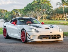 SRT Viper cu motor de 9.0 litri