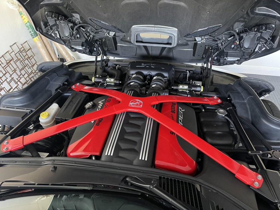 SRT Viper cu motor de 9.0 litri