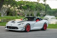 SRT Viper cu motor de 9.0 litri