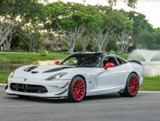 SRT Viper cu motor de 9.0 litri