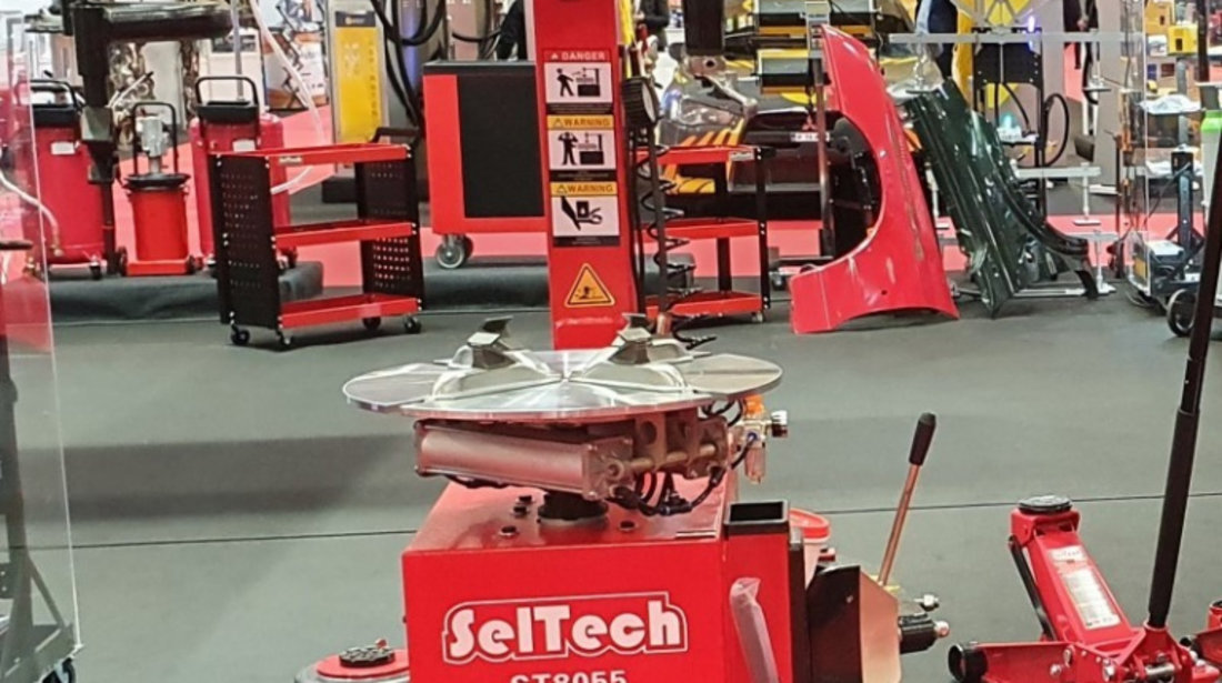 ST8055 Masina dejantat cu brat manual, SelTech