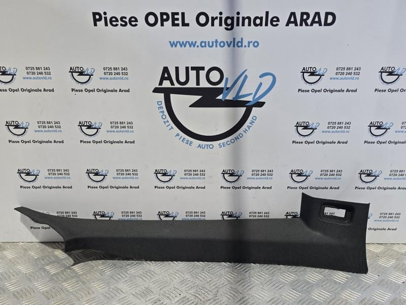 Stalp interior fata dreapta Opel Astra H Twintop 2004-2007 13193256