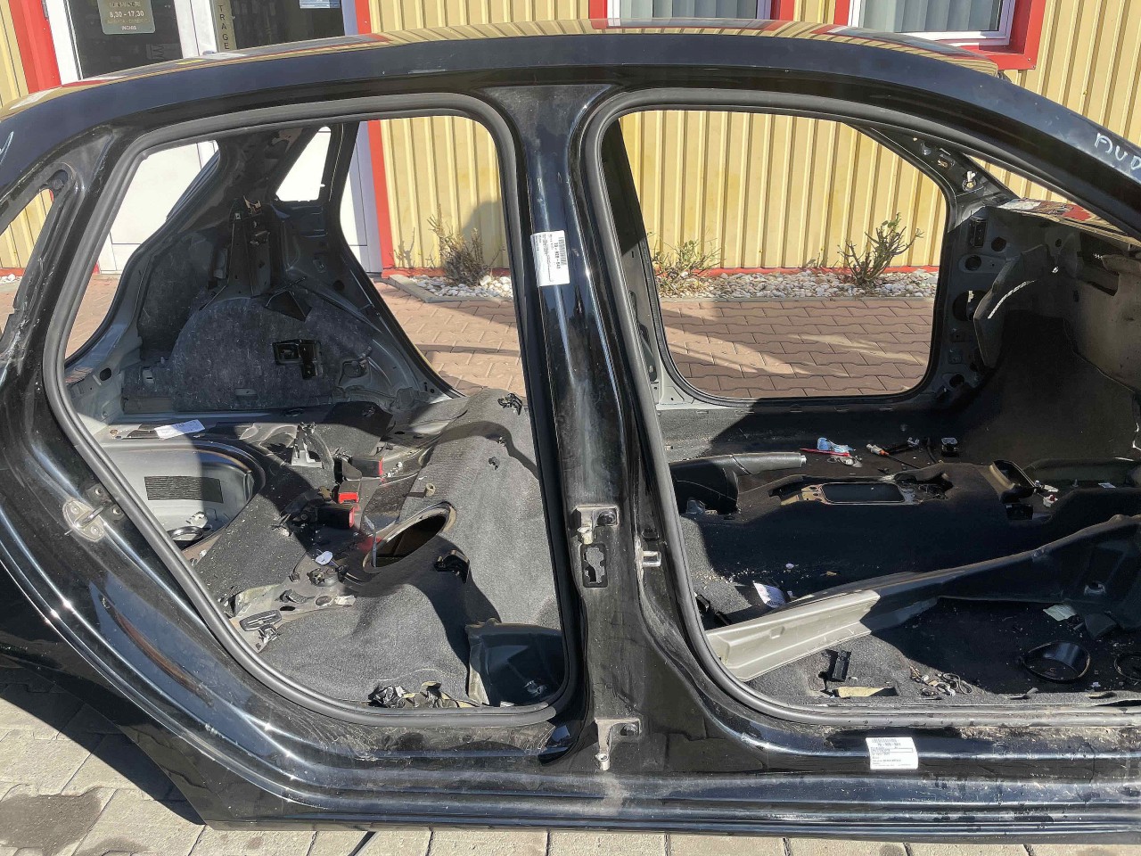 STALP MIJLOC DREAPTA AUDI A1 - - (2010 2014)