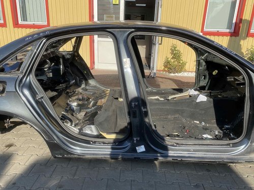 STALP MIJLOC DREAPTA AUDI A4 A4 - - (2012 2015)