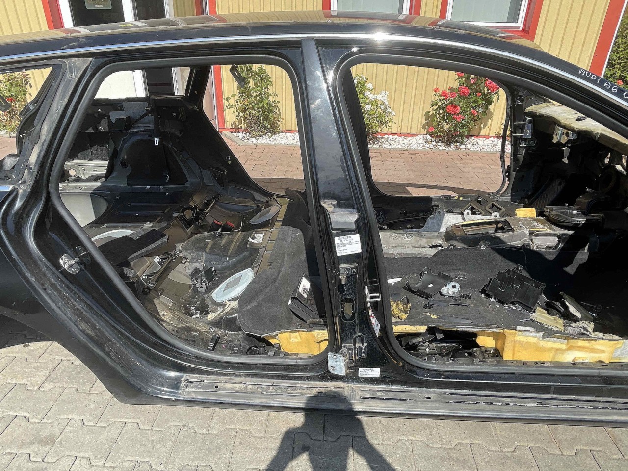 STALP MIJLOC DREAPTA AUDI A6 - - (2009 2011)
