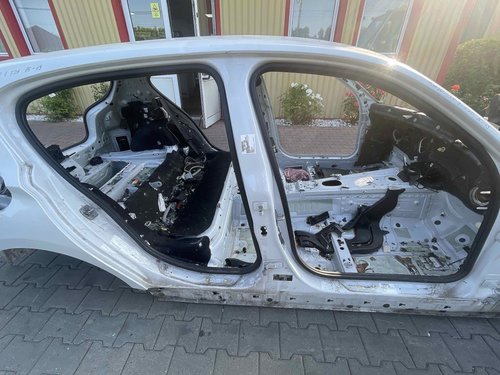 STALP MIJLOC DREAPTA BMW SERIA 1 F20 - - (2015 2019)
