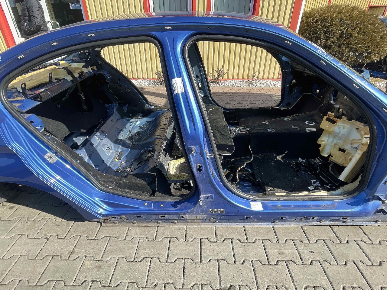 STALP MIJLOC DREAPTA BMW SERIA 3 F 30 - - (2011 2018)