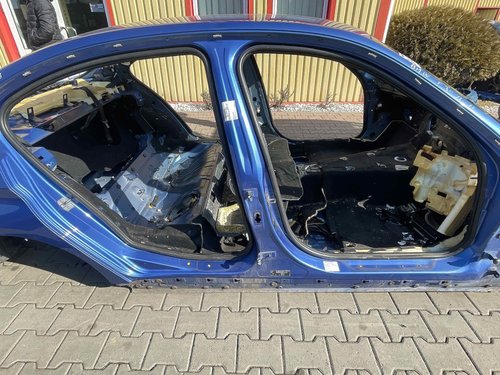 STALP MIJLOC DREAPTA BMW SERIA 3 F 30 - - (2011 2018)