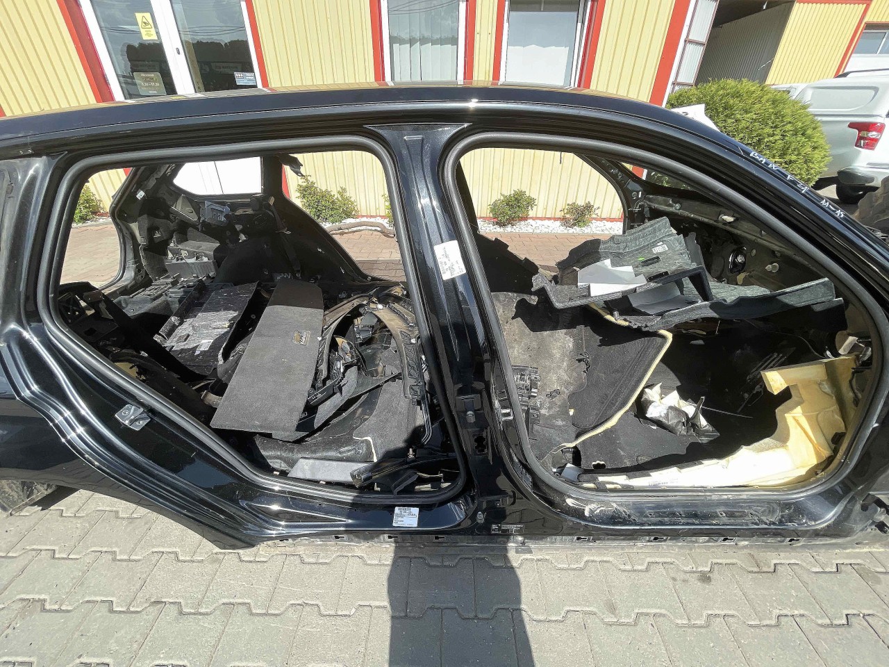 STALP MIJLOC DREAPTA BMW SERIA 3 F 31 SERIA 3 F 31 - - (2011 2015)