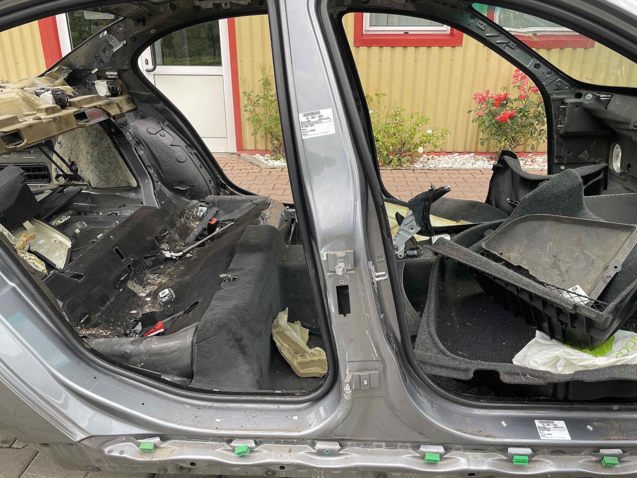 STALP MIJLOC DREAPTA BMW SERIA 5 E 60 SERIA 5 E 60 - - (2007 2010)