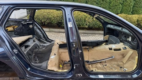 STALP MIJLOC DREAPTA BMW SERIA 5 F 11 - - (2010 2014)