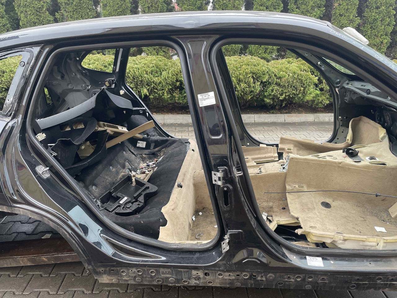 STALP MIJLOC DREAPTA BMW X1 X1 - - (2009 2015)