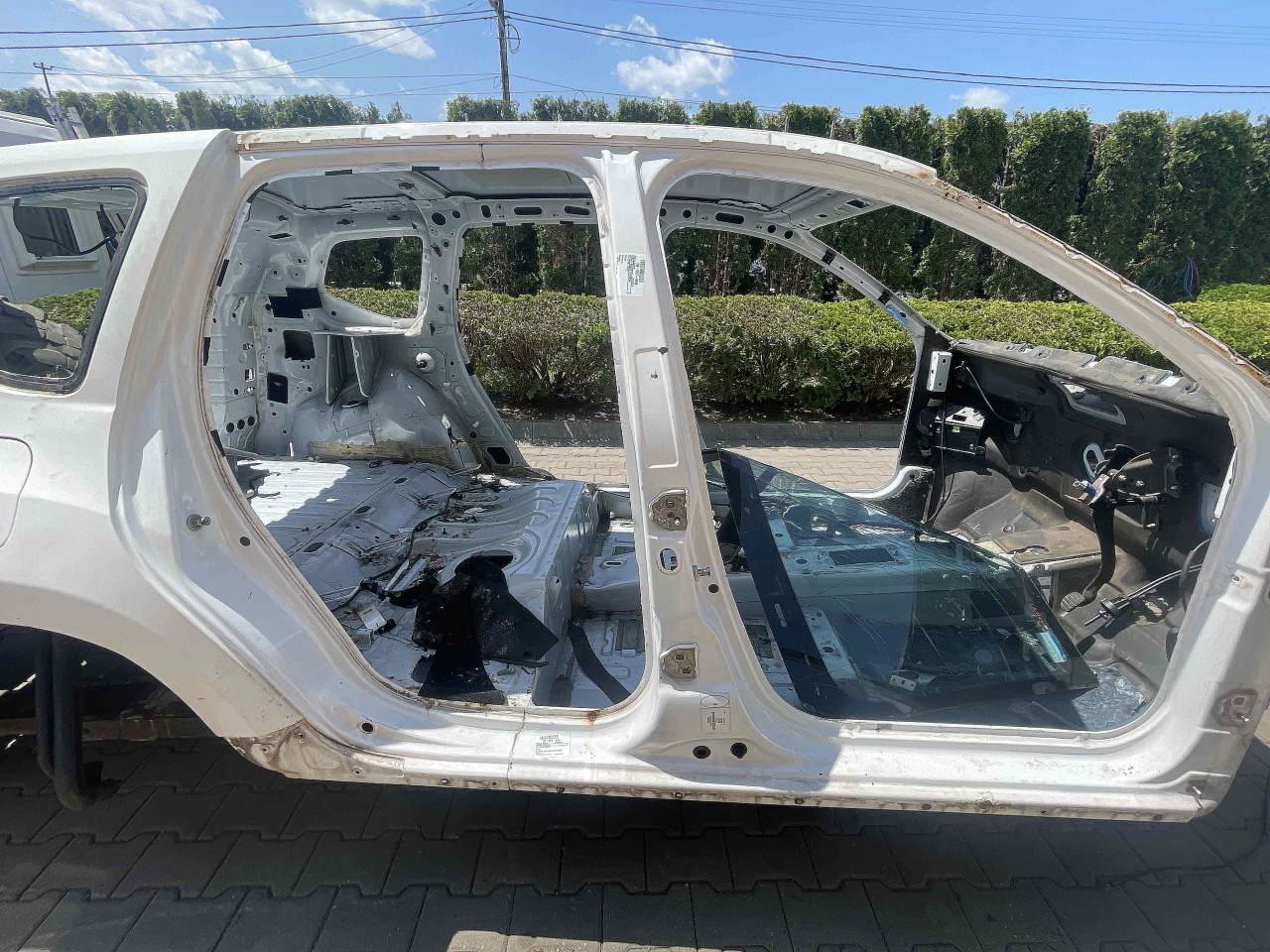 STALP MIJLOC DREAPTA DACIA DUSTER - - (2010 2013)