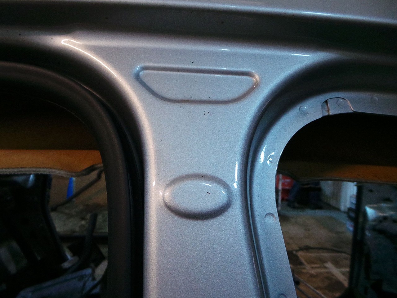 STALP MIJLOC DREAPTA FORD KUGA - - (2008 2012)