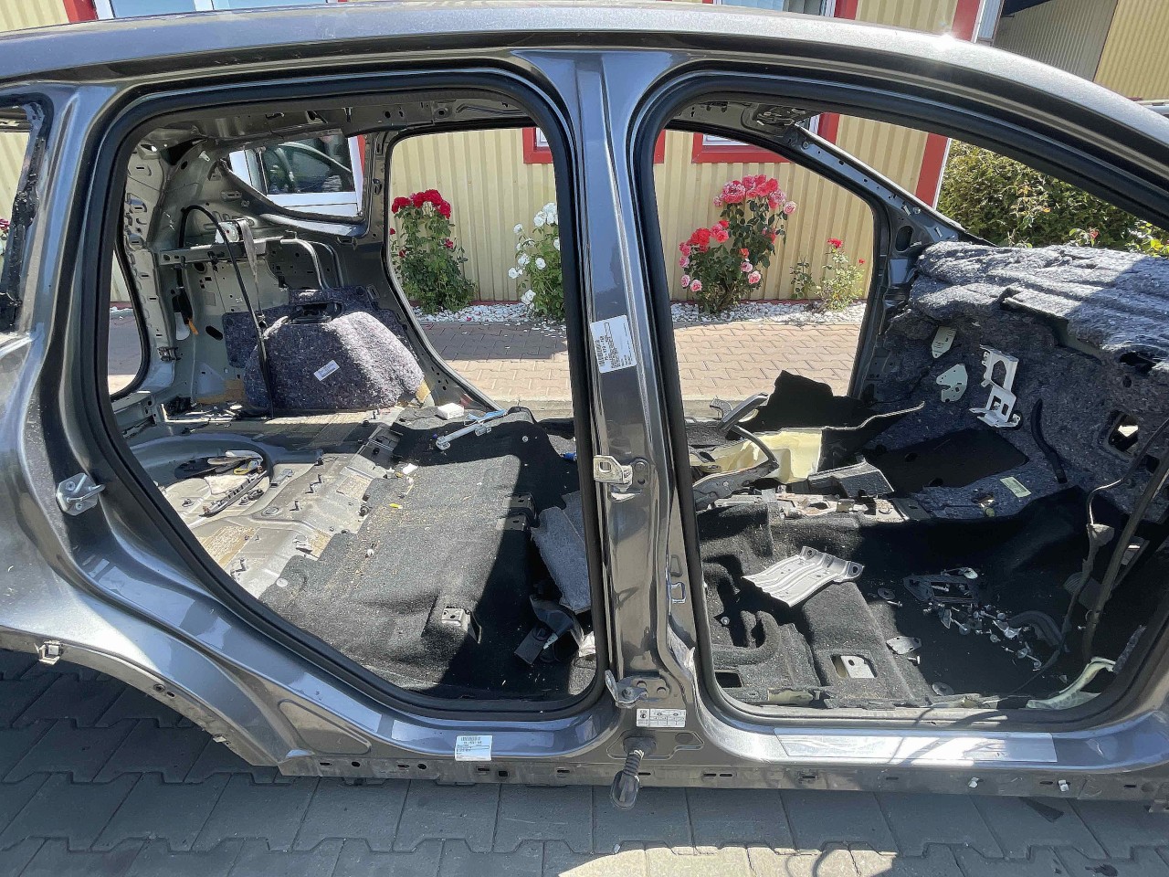 STALP MIJLOC DREAPTA FORD KUGA - - (2012 2019)
