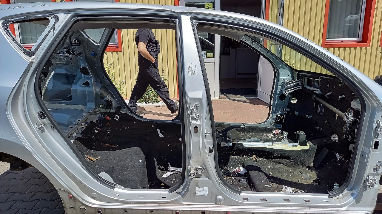 STALP MIJLOC DREAPTA HYUNDAI I 30 - - (2007 2012)
