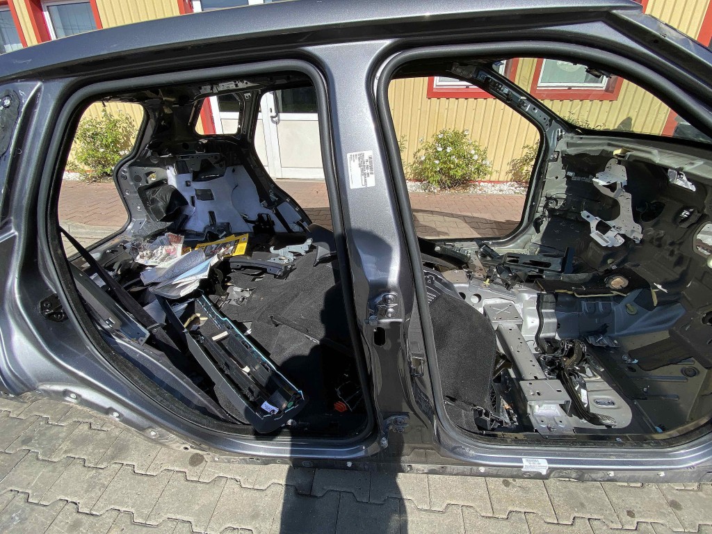 STALP MIJLOC DREAPTA LAND ROVER RANGE ROVER EVOQUE - - (2014 2018)