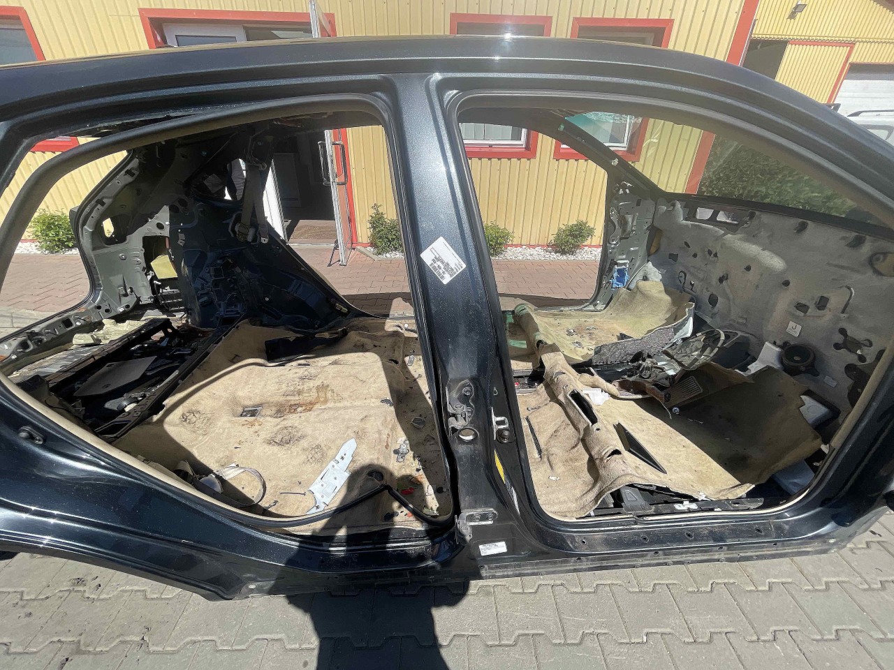 STALP MIJLOC DREAPTA LEXUS RX - - (2004 2009)