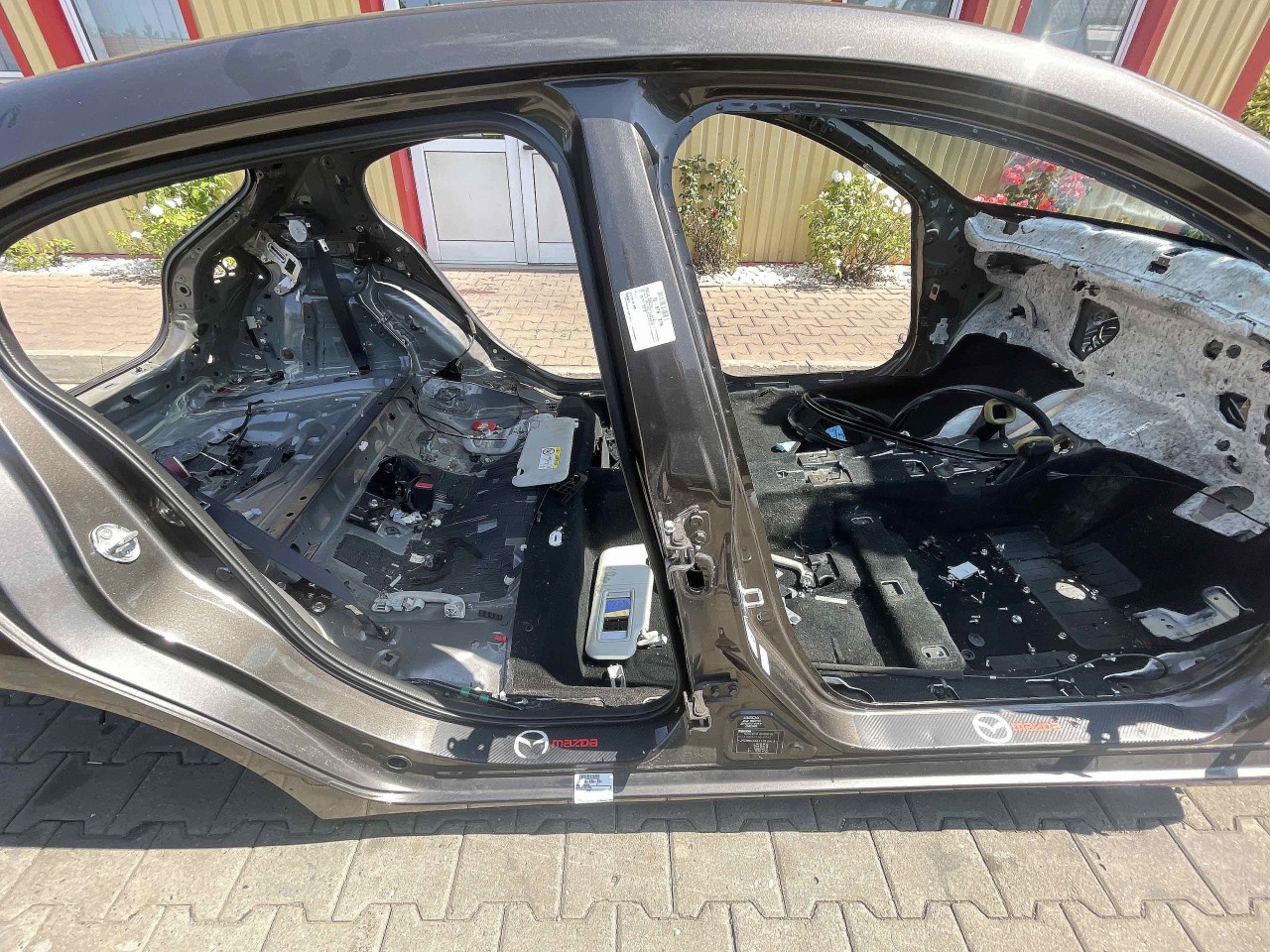STALP MIJLOC DREAPTA MAZDA 3 - - (2013 2018)