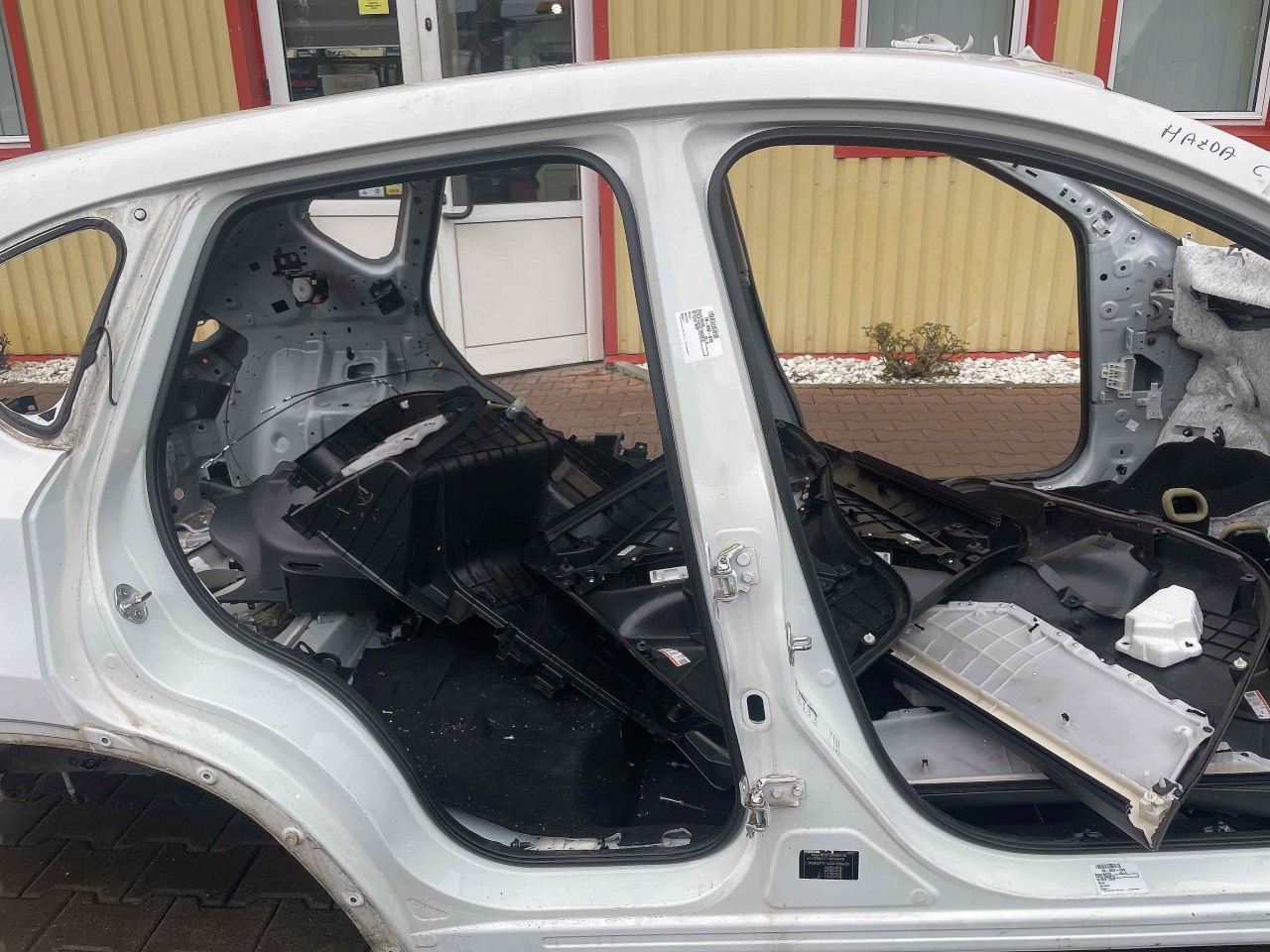 STALP MIJLOC DREAPTA MAZDA CX-5 CX-5 - - (2012 2015)
