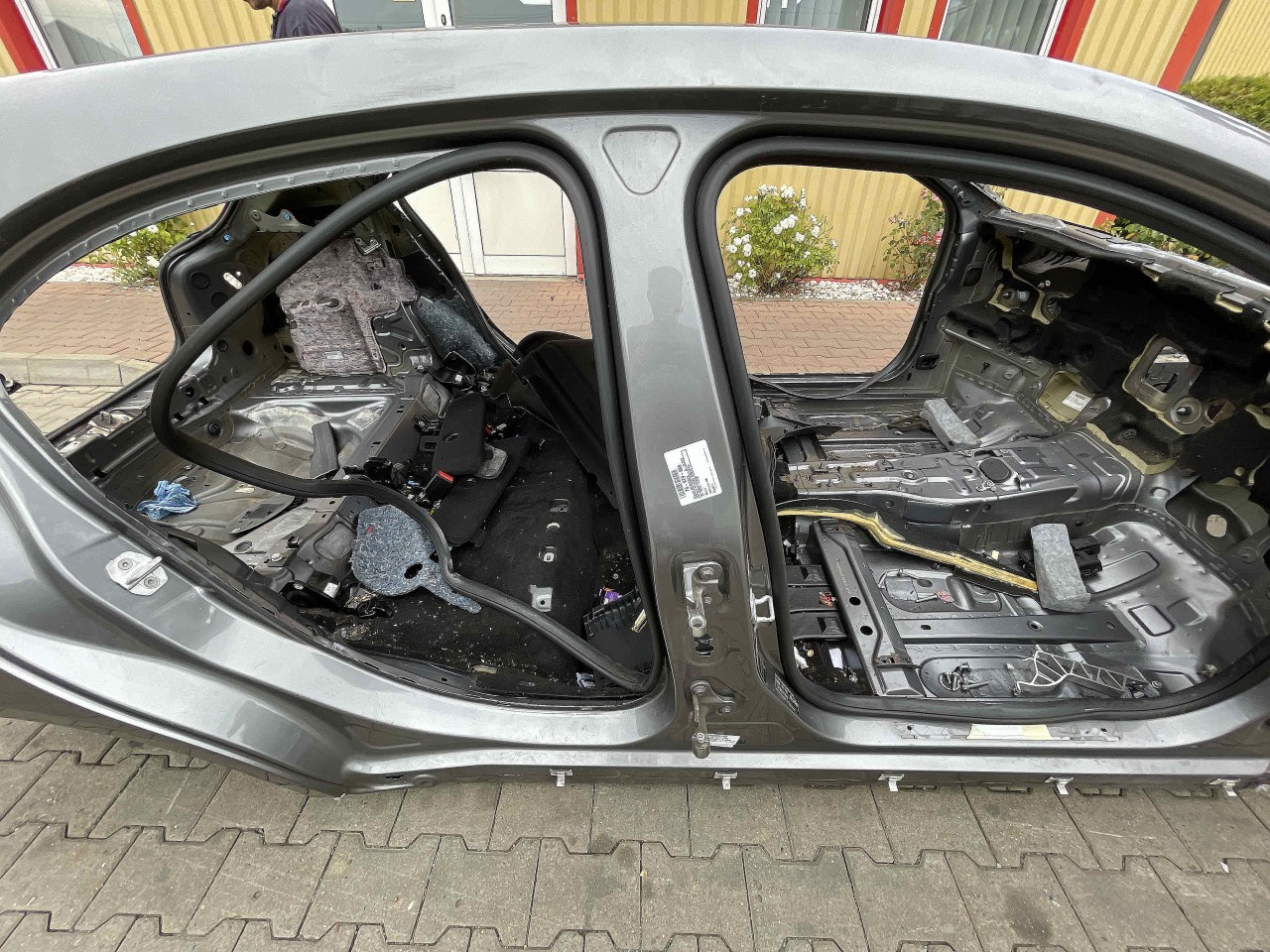 STALP MIJLOC DREAPTA MERCEDES A-CLASS - - (2012 2018)