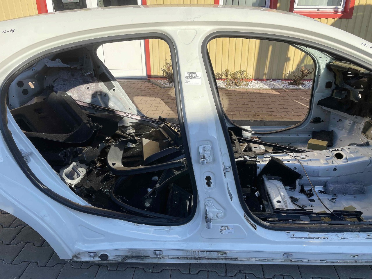 STALP MIJLOC DREAPTA MERCEDES A-CLASS A-CLASS - - (2012 2018)