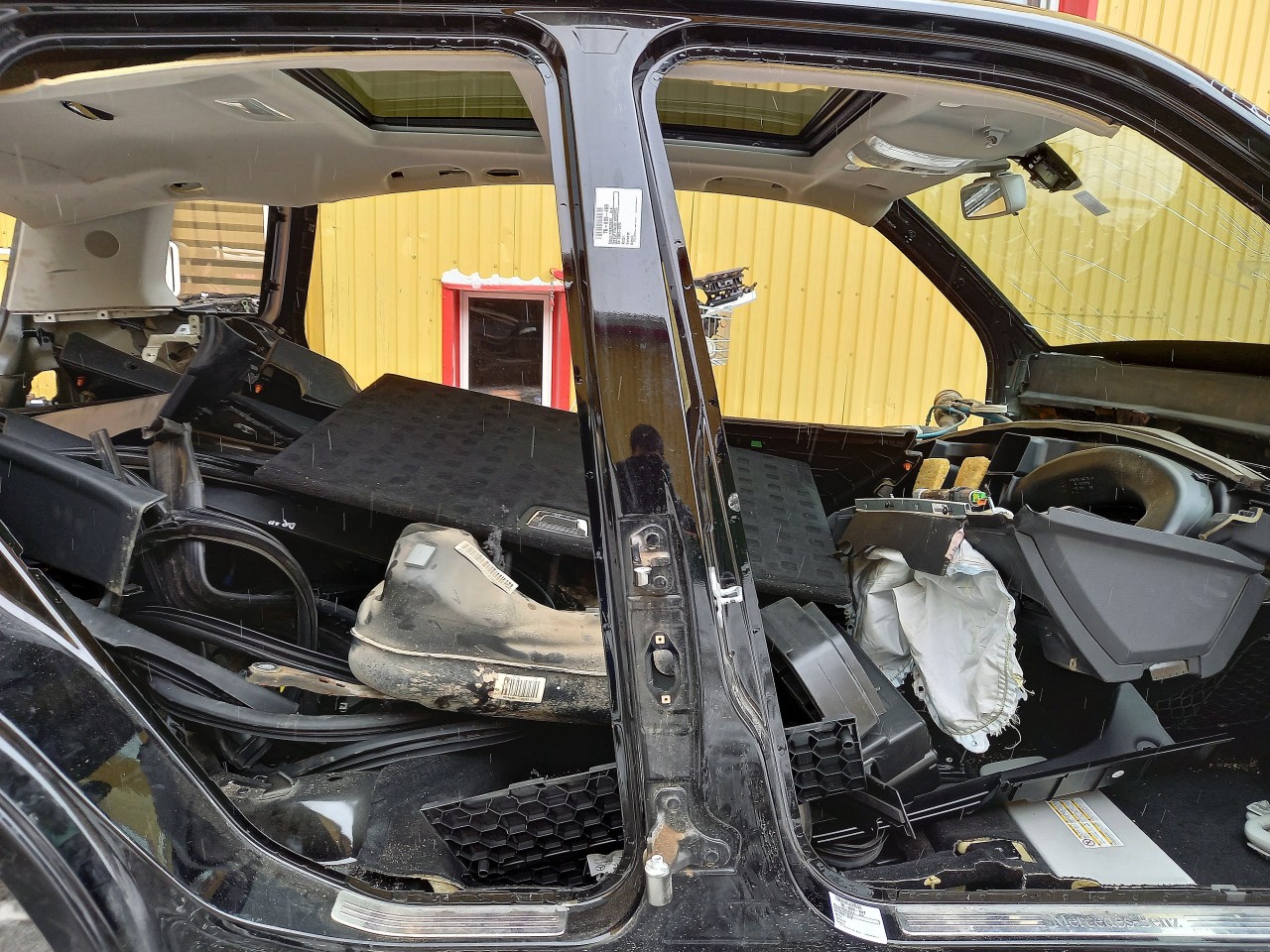 STALP MIJLOC DREAPTA MERCEDES GLK GLK - - (2008 2012)