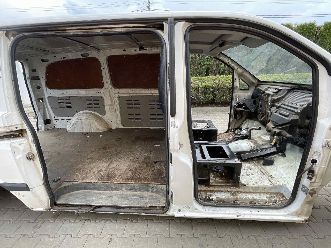 STALP MIJLOC DREAPTA MERCEDES VITO - - (2010 2014)