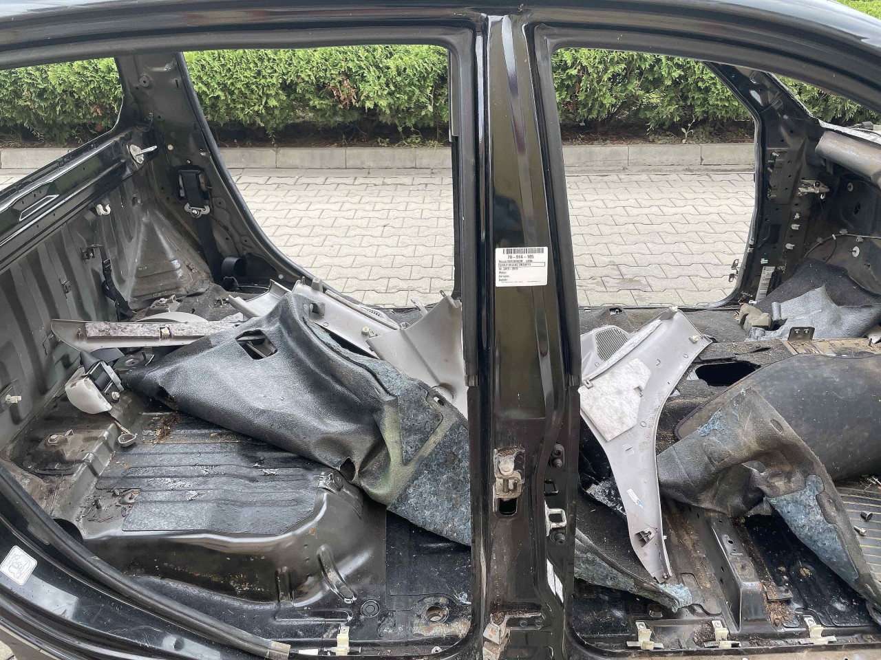 STALP MIJLOC DREAPTA MITSUBISHI L200 - - (2010 2015)