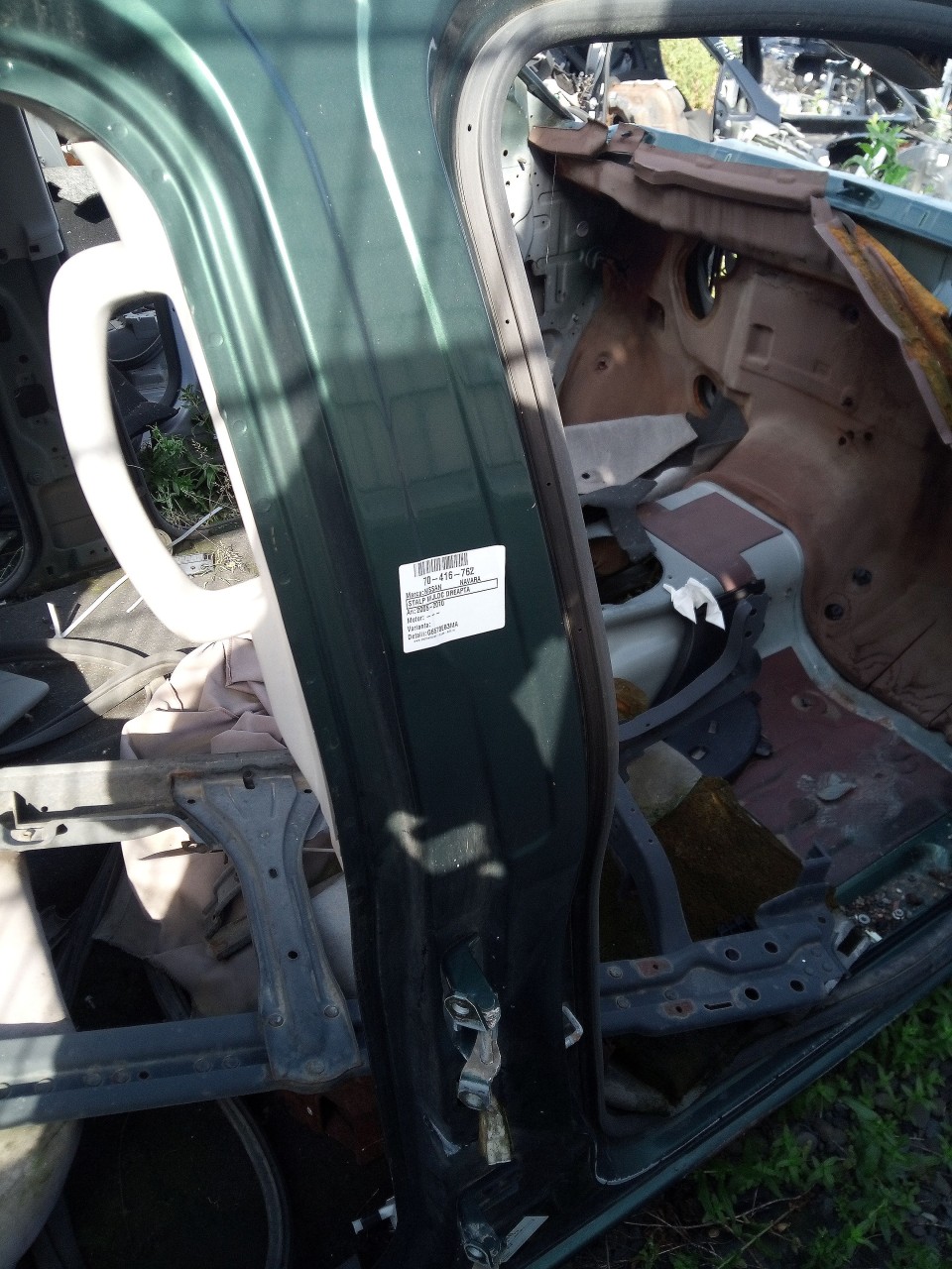 STALP MIJLOC DREAPTA NISSAN NAVARA NAVARA - - (2005 2010)