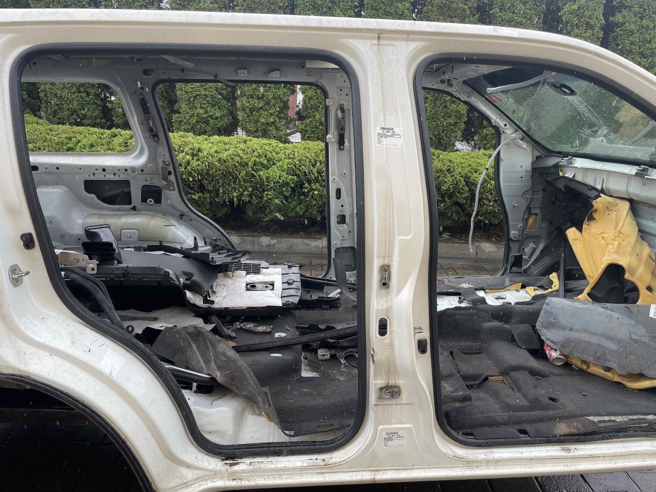 STALP MIJLOC DREAPTA NISSAN PATHFINDER PATHFINDER - - (2010 2013)