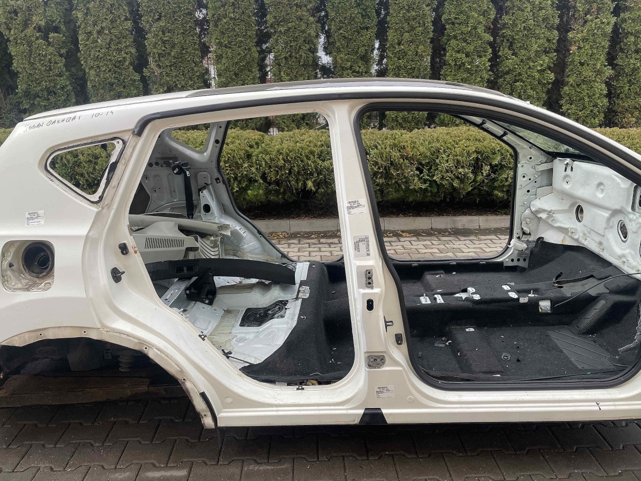 STALP MIJLOC DREAPTA NISSAN QASHQAI QASHQAI - - (2010 2014)